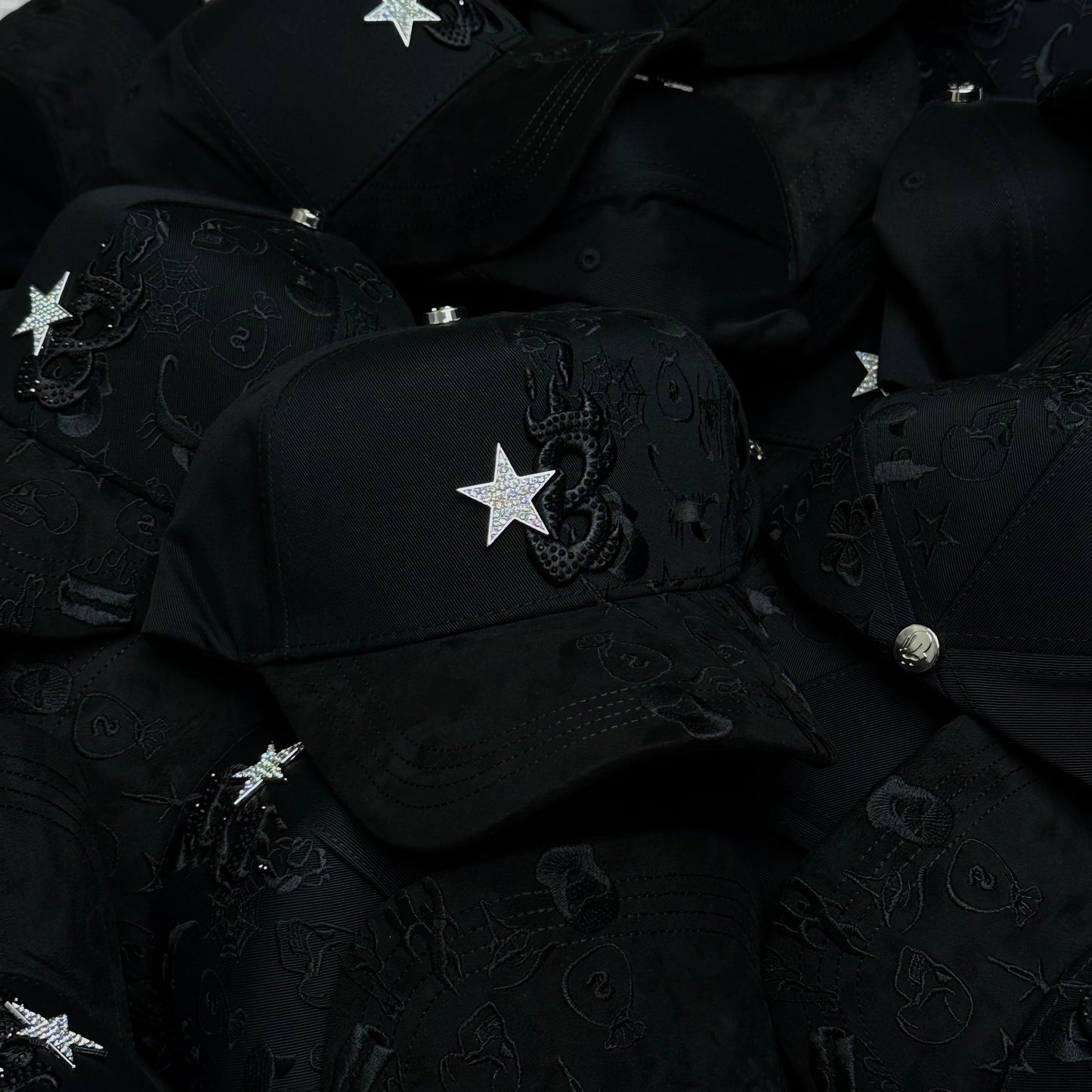 B STAR GRAFFITI - BARBAS HATS